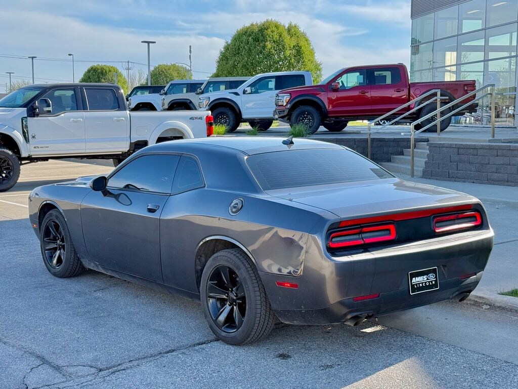 Used 2015 Dodge Challenger SXT Coupe