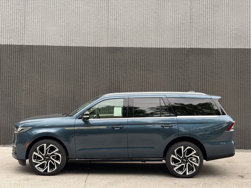 New 2027 Lincoln Navigator Reserve SUV