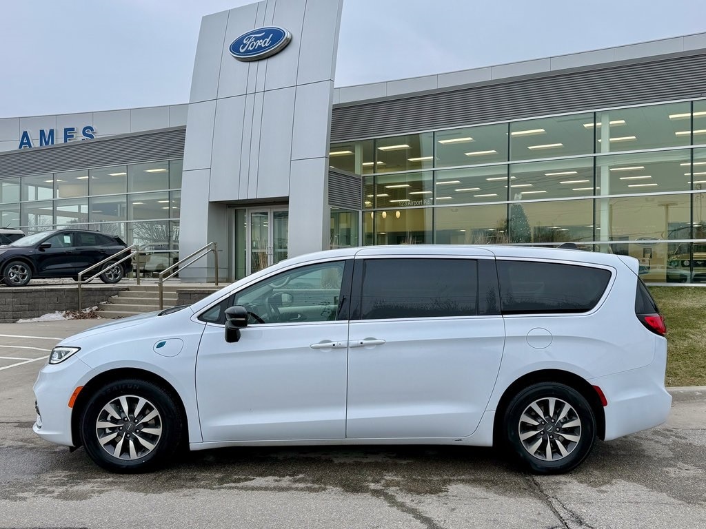 Certified 2024 Chrysler Pacifica Hybrid Select Minivan/Van