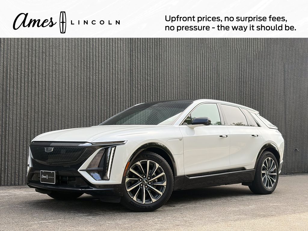  Cadillac Lyriq