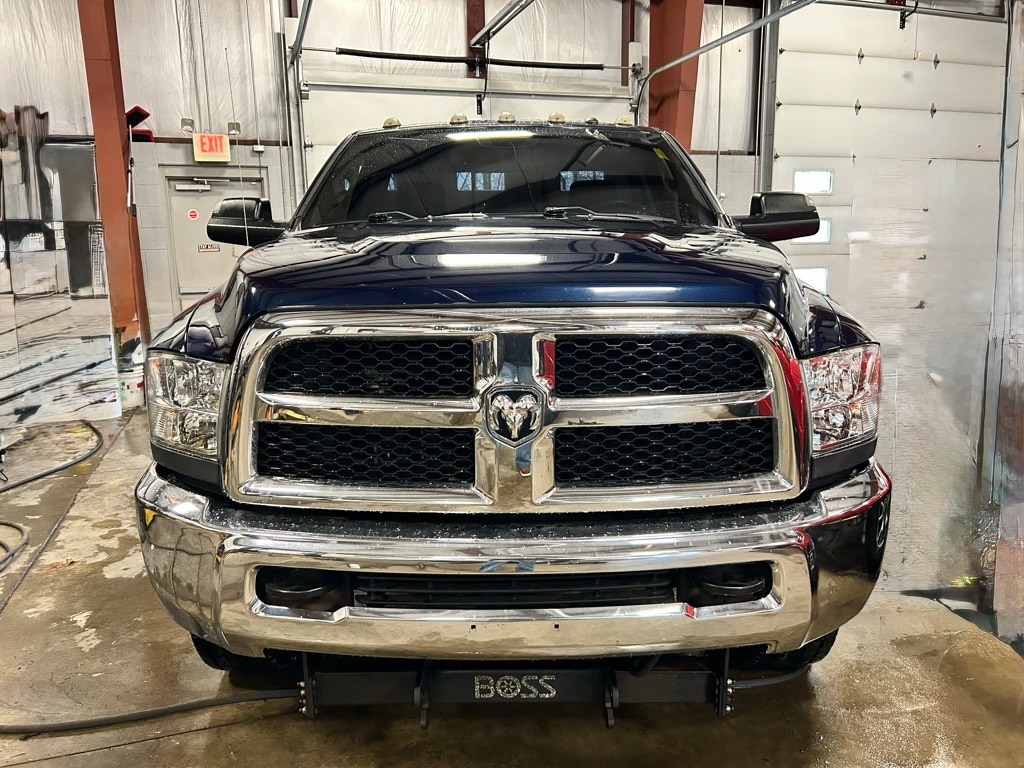 Used 2017 RAM Ram 3500 Pickup Tradesman with VIN 3C63R3AJ5HG655300 for sale in Jefferson, OH