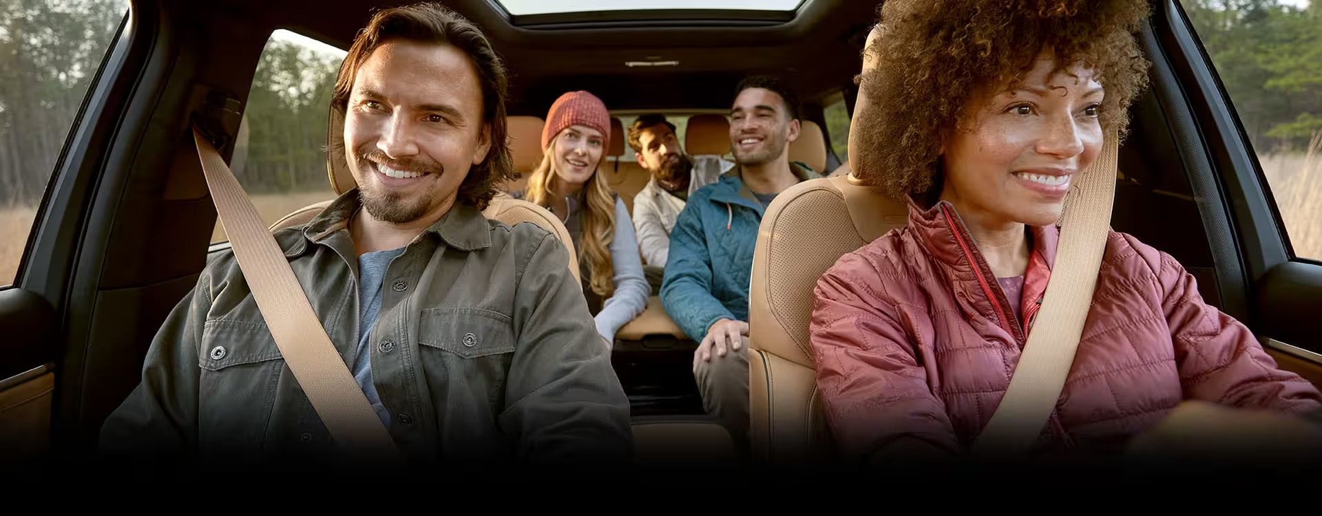 2024-GrandCherokee-3-Row-L-Main-Hero-Ph2-Desktop (1).jpg