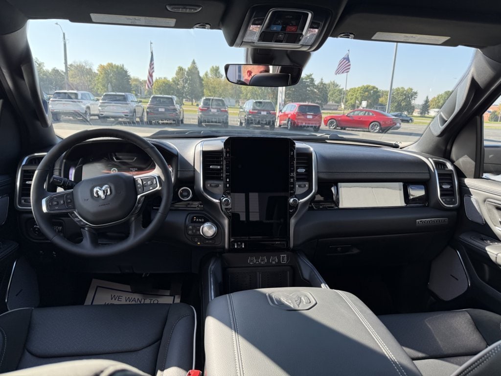 2026 RAM 1500 Laramie - Photo 15
