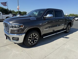 2026 Ram 1500 LARAMIE CREW CAB 4X4 5'7 BOX Pickup