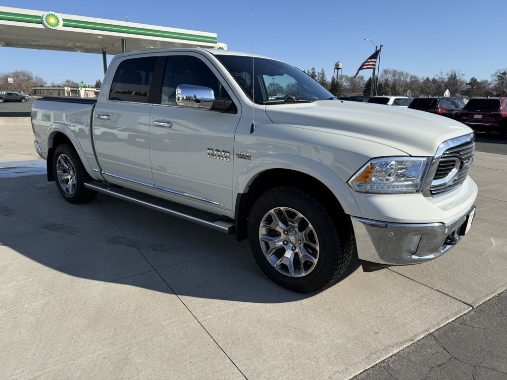 2017 RAM Ram 1500 Pickup Laramie Limited