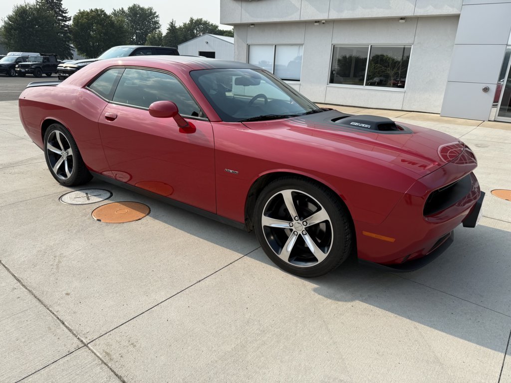2016 Dodge Challenger R/T's photo
