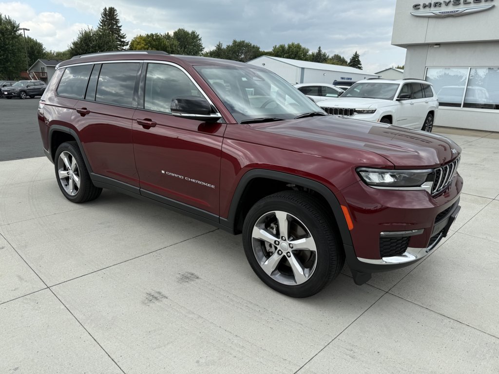 2022 Jeep Grand Cherokee L Limited's photo