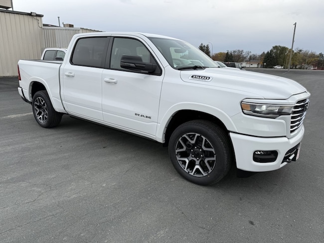 2026 Ram 1500 LARAMIE CREW CAB 4X4 5'7 BOX Pickup