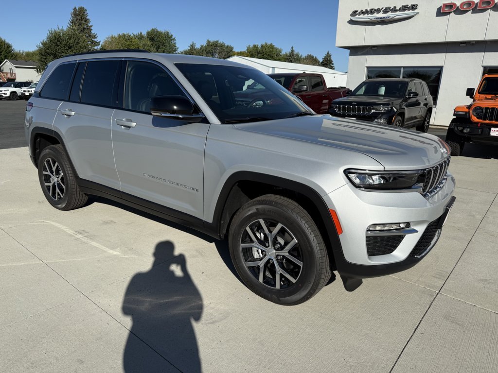 2025 Jeep Grand Cherokee Limited's photo