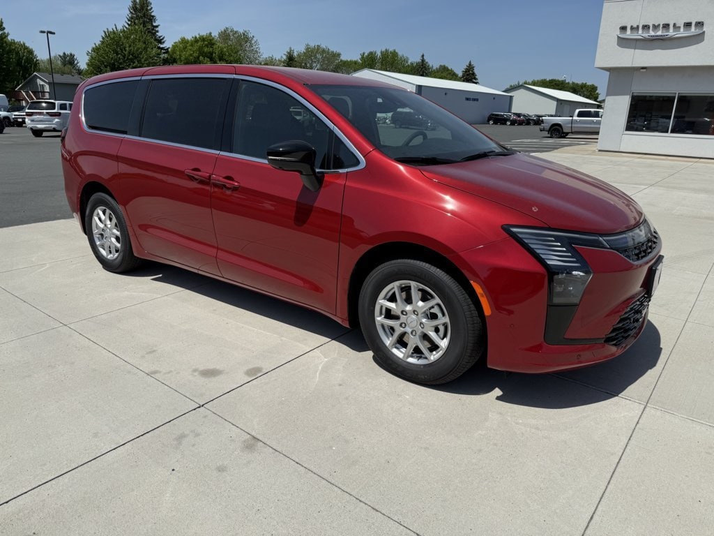 2027 Chrysler Pacifica Select's photo