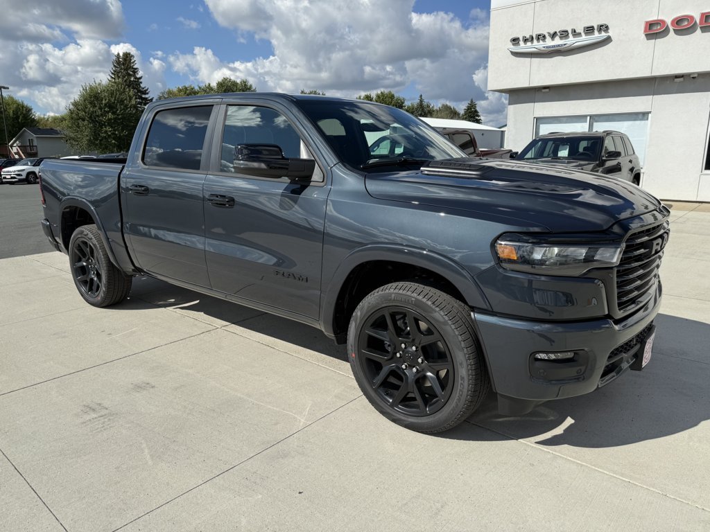 2026 RAM Ram 1500 Pickup Laramie's photo