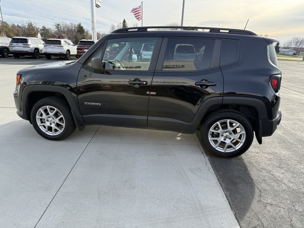 2022 Jeep Renegade Latitude photo 4