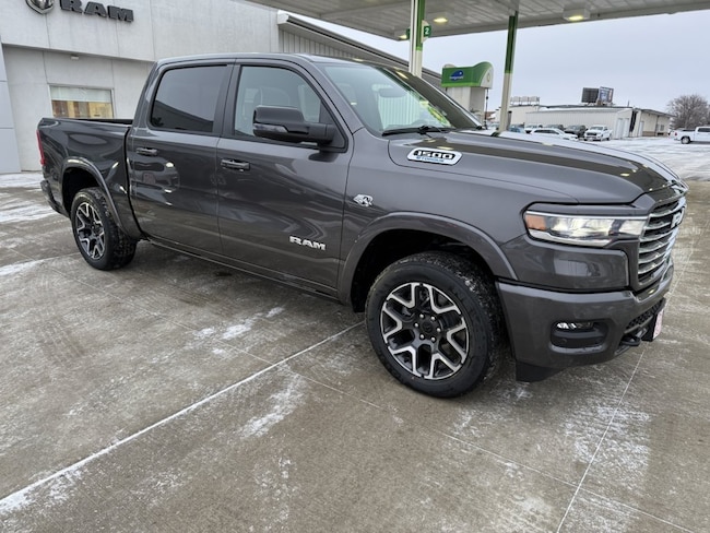 2026 Ram 1500 LARAMIE CREW CAB 4X4 5'7 BOX Pickup