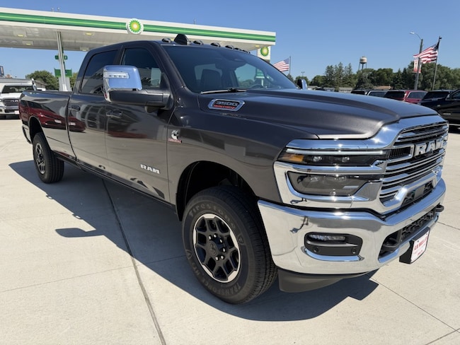 2026 Ram 3500 LARAMIE CREW CAB 4X4 8' BOX Pickup