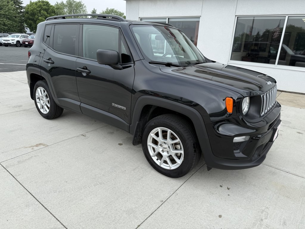 2022 Jeep Renegade Latitude 4x4's photo