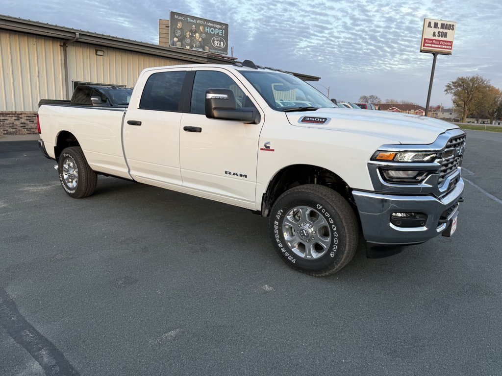 2026 RAM Ram 3500 Pickup Big Horn's photo