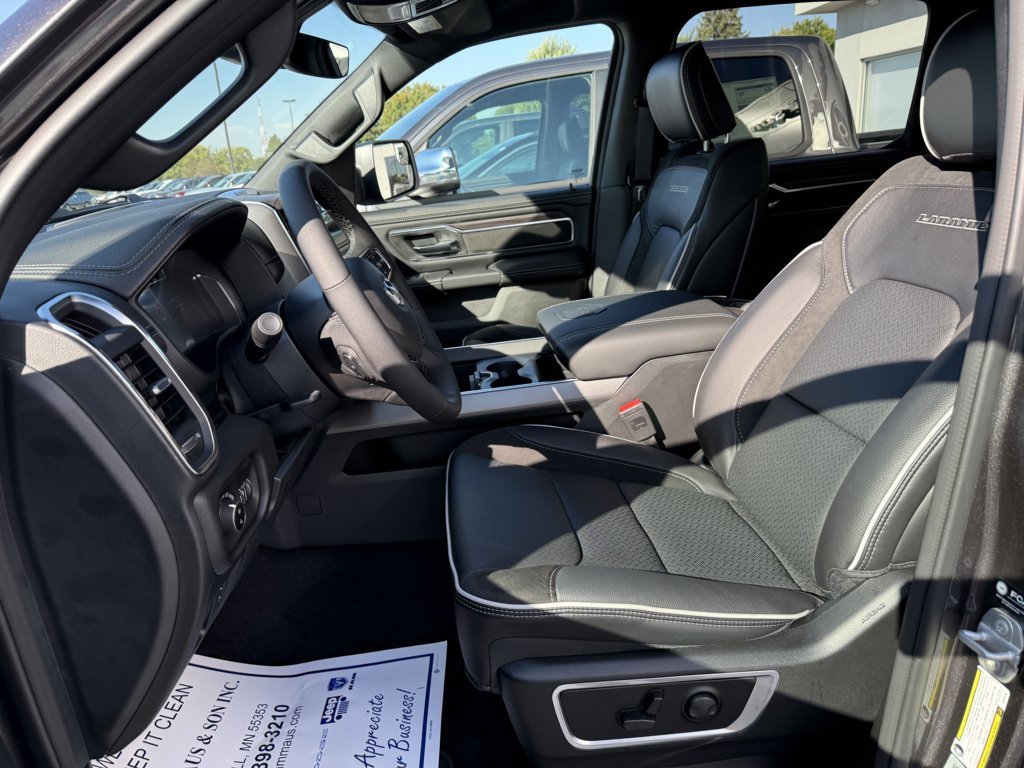 2026 RAM 1500 Laramie - Photo 11