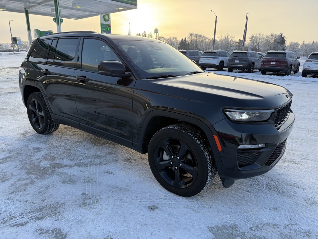 2024 Jeep Grand Cherokee Limited's photo