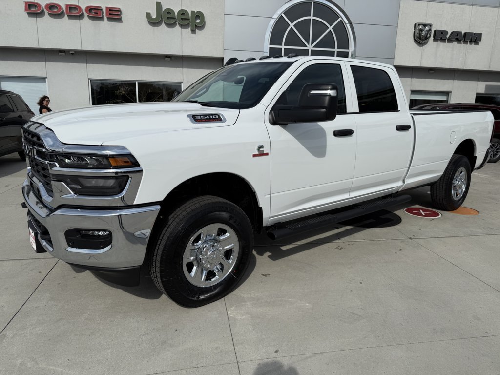 2026 Ram 3500 Tradesman photo 3