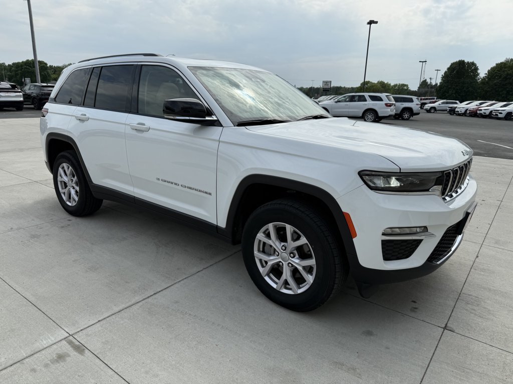 Used 2022 Jeep Grand Cherokee Limited with VIN 1C4RJHBGXN8586289 for sale in Kimball, Minnesota