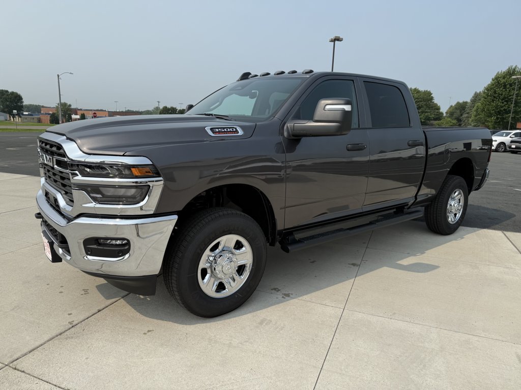 2026 Ram 3500 Tradesman photo 3