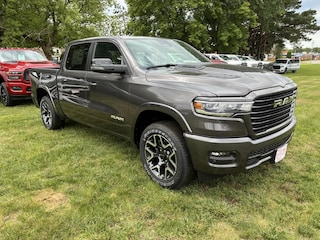 2026 Ram 1500 LARAMIE CREW CAB 4X4 5'7 BOX Pickup