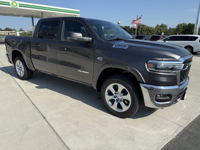 2026 Ram 1500 BIG HORN CREW CAB 4X4 5'7 BOX Pickup