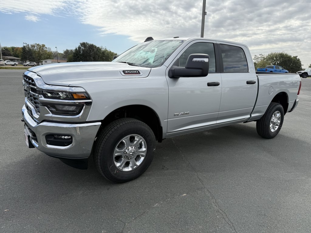 2026 Ram 3500 Big Horn photo 3
