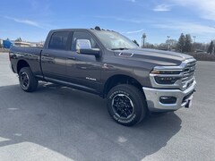 2025 Ram 3500 LARAMIE CREW CAB 4X4 6'4 BOX Pickup