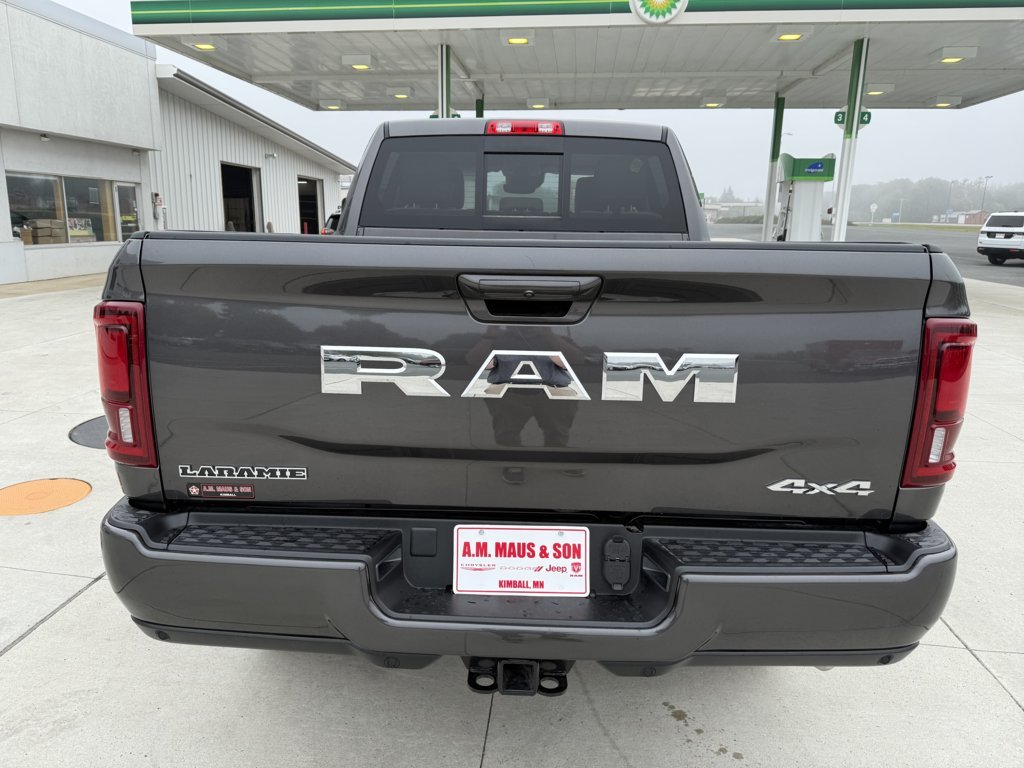 2026 RAM 3500 Laramie - Photo 7