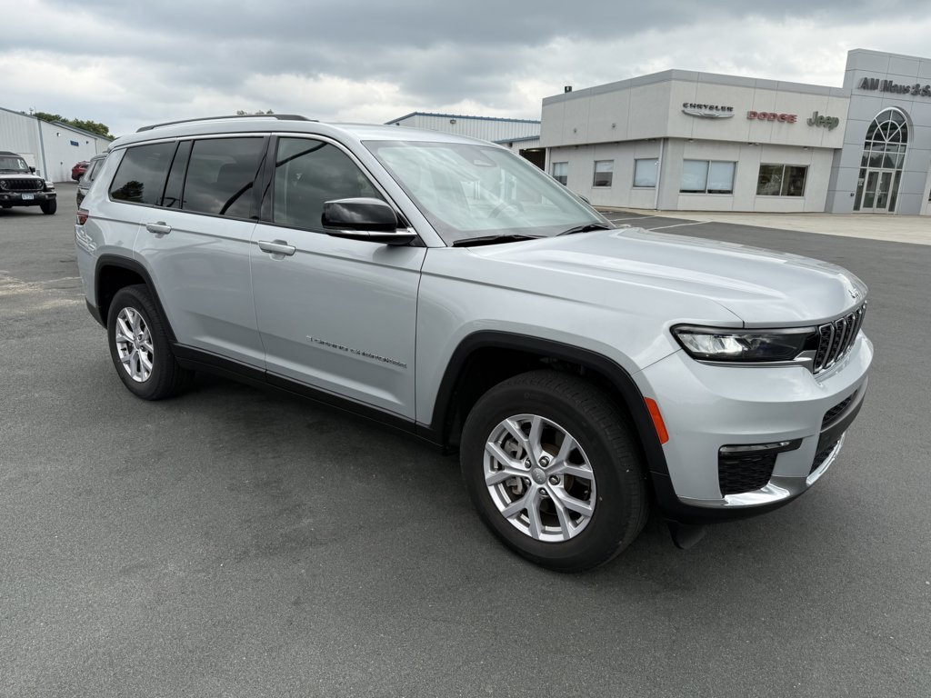 2022 Jeep Grand Cherokee L Limited's photo