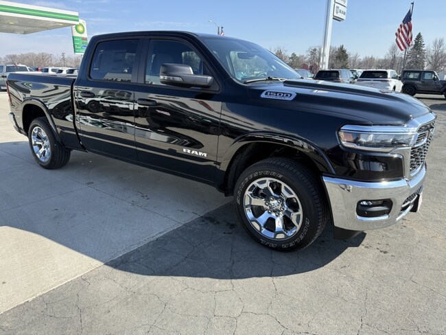 2026 Ram 1500 BIG HORN CREW CAB 4X4 6'4 BOX Pickup