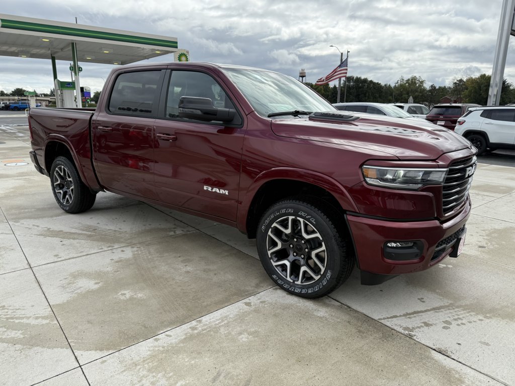 2026 RAM Ram 1500 Pickup Laramie's photo