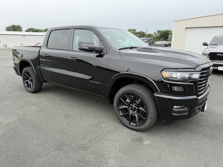 2026 Ram 1500 LARAMIE CREW CAB 4X4 5'7 BOX Pickup