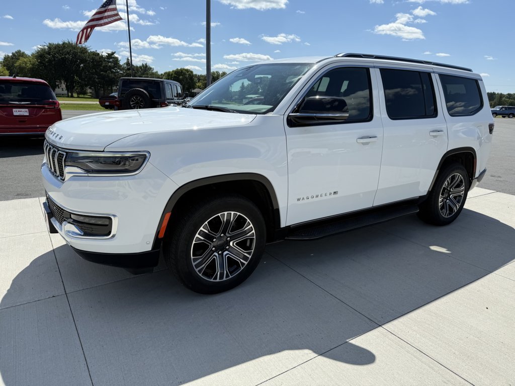 2024 Jeep Wagoneer Series II photo 2