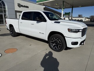 2026 Ram 1500 LARAMIE CREW CAB 4X4 6'4 BOX Pickup