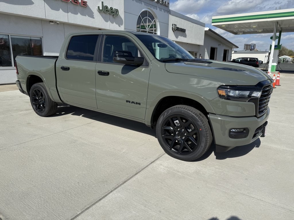 2026 RAM 1500 Laramie 4x4 Crew Cab 5'7's photo