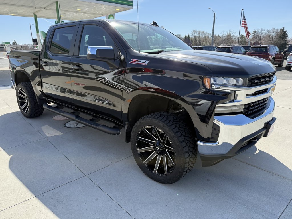 2021 Chevrolet Silverado 1500 LT 4X4 Crew Cab Short Box's photo