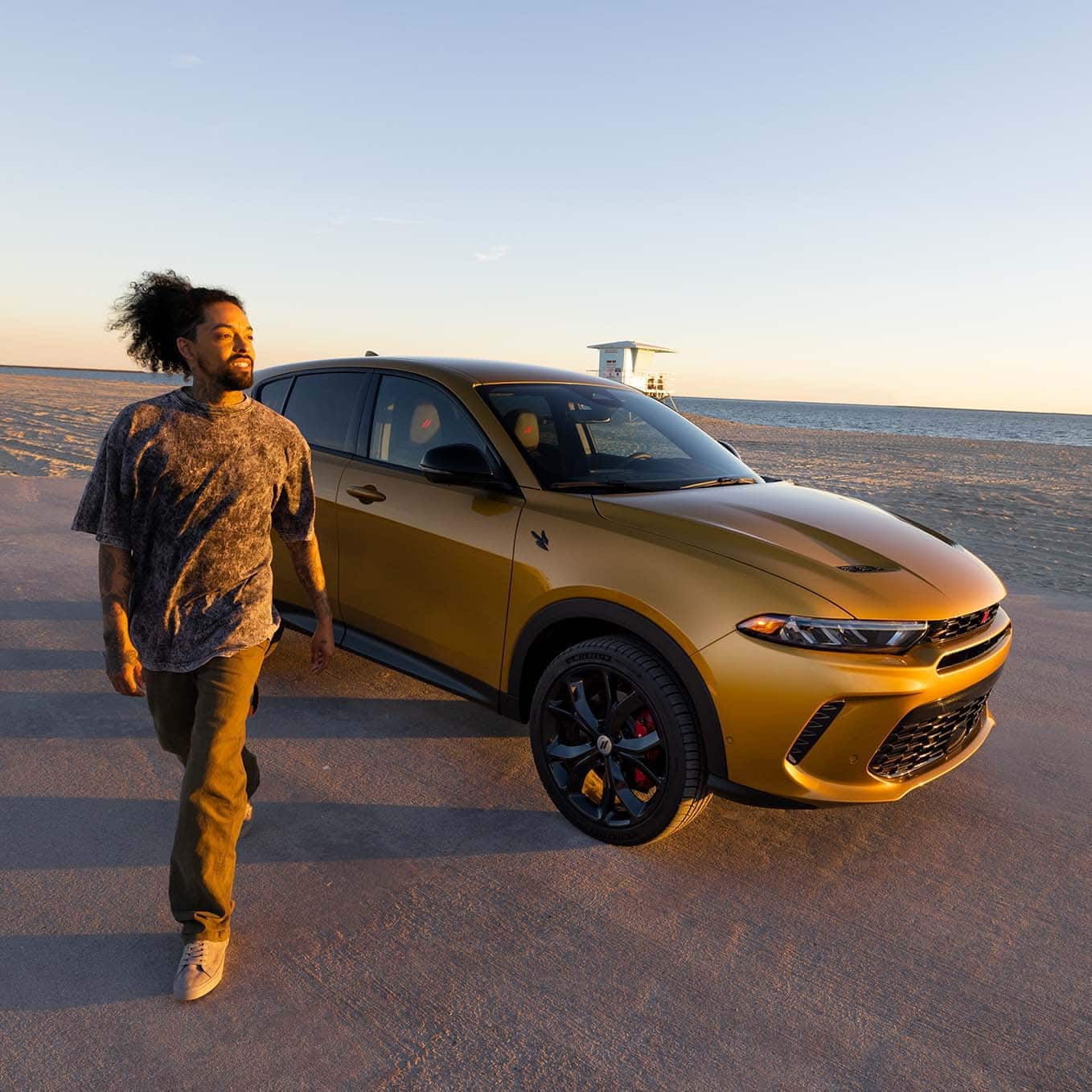 2024-Dodge-Hornet-Exterior-Yellow.png