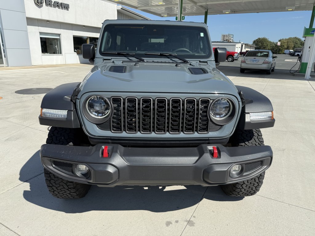 2024 Jeep Wrangler Unlimited Rubicon photo 2