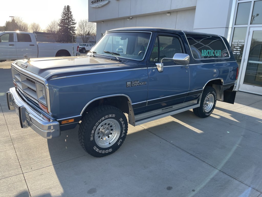1988 Dodge Ramcharger photo 3