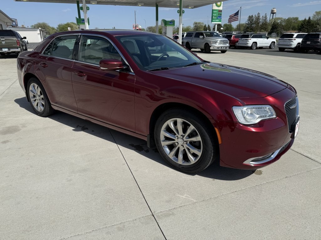 2015 Chrysler 300 Limited V6 AWD's photo