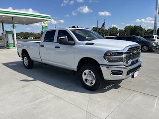 2026 Ram 3500 TRADESMAN CREW CAB 4X4 8' BOX Pickup