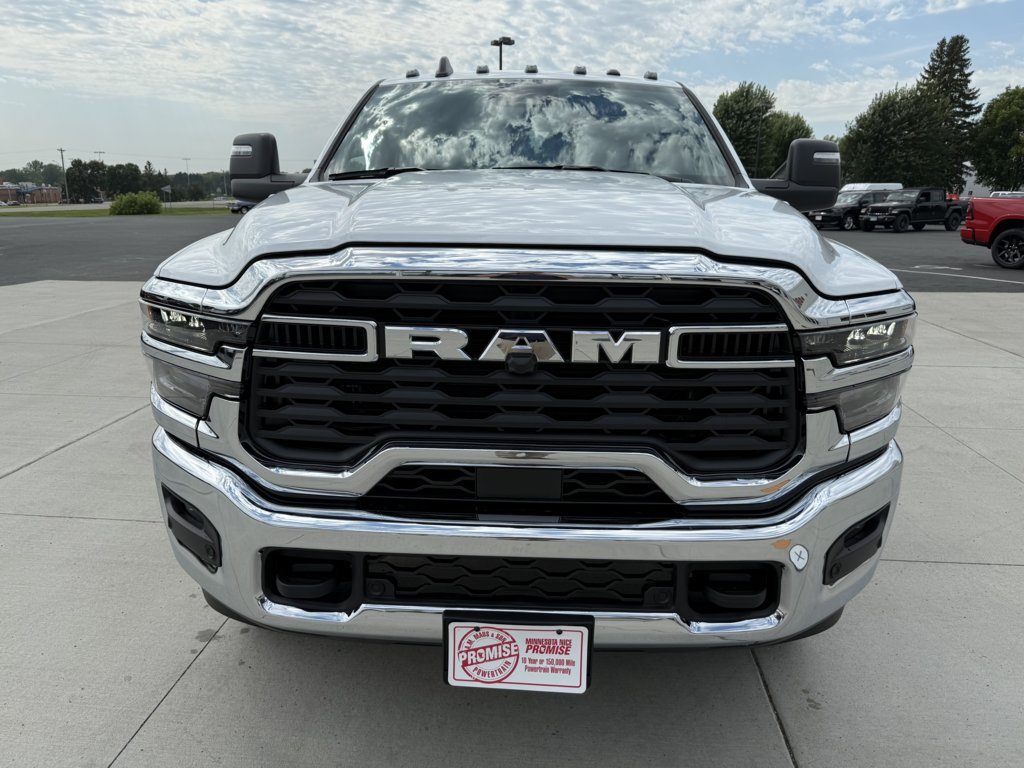 2026 Ram 3500 Tradesman photo 2