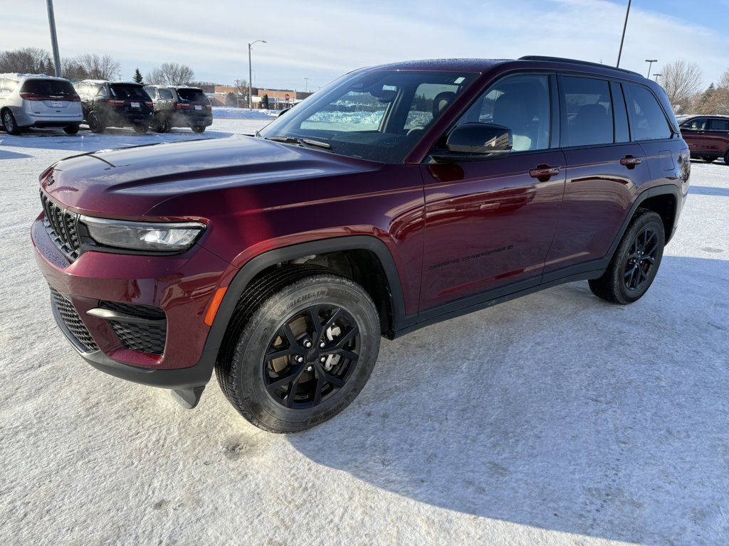 2024 Jeep Grand Cherokee Altitude's photo