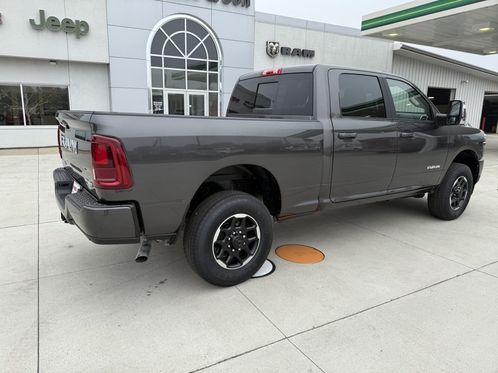 2026 RAM 3500 Laramie - Photo 8