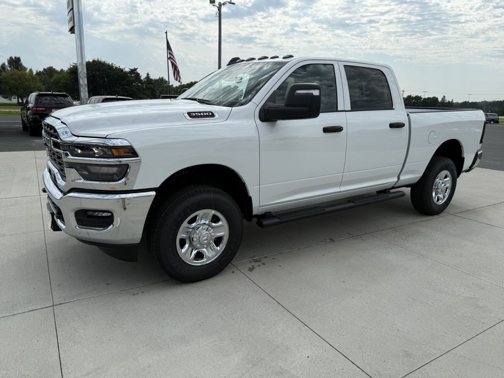 2026 Ram 3500 Tradesman photo 3