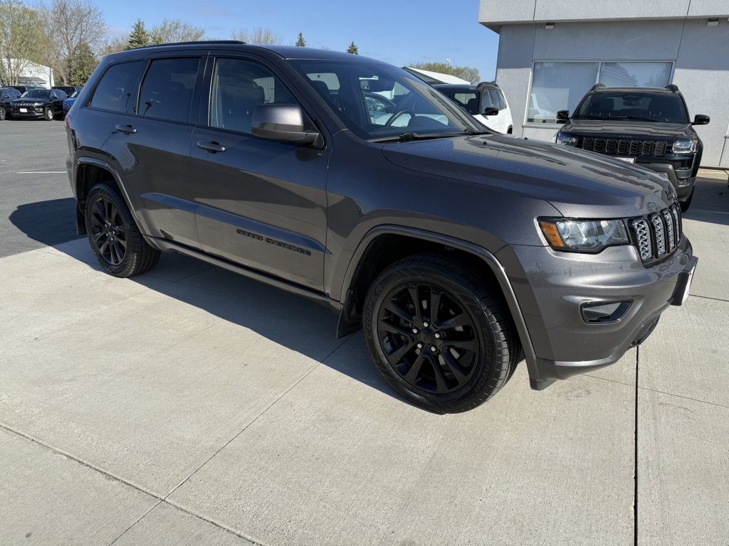 2020 Jeep Grand Cherokee Altitude 4WD's photo