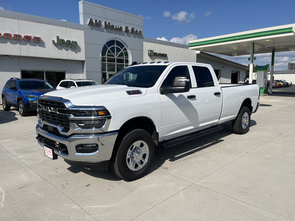 2026 Ram 3500 Tradesman photo 3