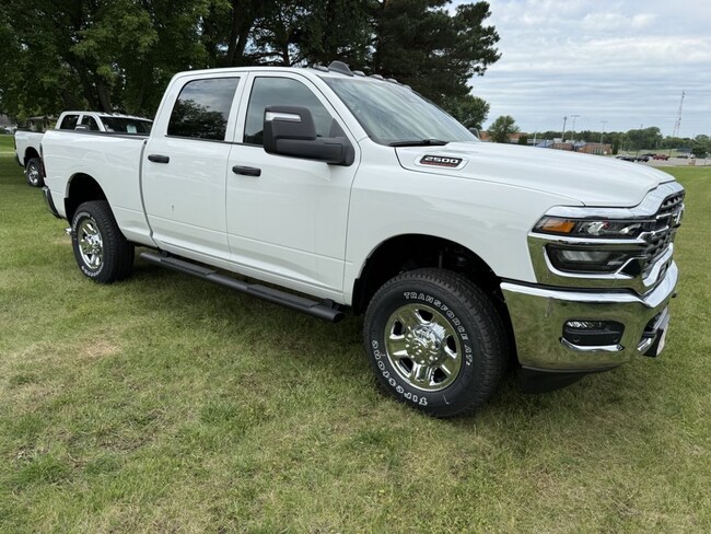 2026 Ram 2500 TRADESMAN CREW CAB 4X4 6'4 BOX Pickup